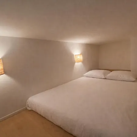 Spacieux Et Paisible 6 Personnes Lägenhet