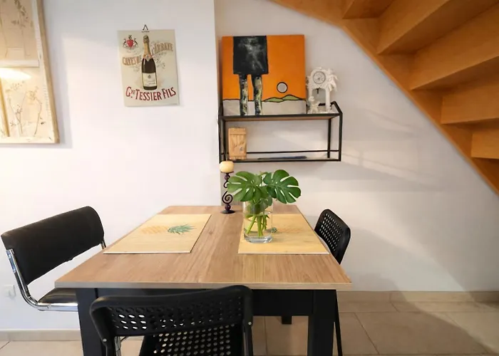 Spacieux Et Paisible 6 Personnes *