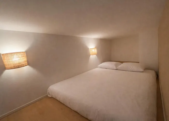 Spacieux Et Paisible 6 Personnes Διαμέρισμα